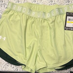 Under Armour Women's Play Up 3.0 Twist Shorts 3 In - NWT!